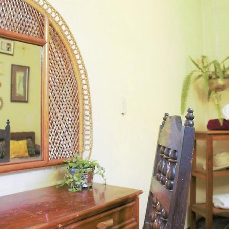 Hotel Casa Santaella à Puerto Escondido  Chambre photo